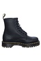 Dr Martens&nbsp;靴子
