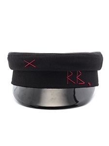 Ruslan Baginskiy的帽子